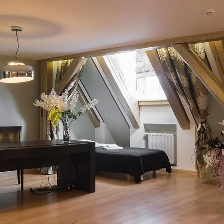 Apartment Grand Old Penthouse *