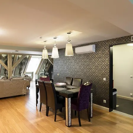Apartment Grand Old Penthouse *